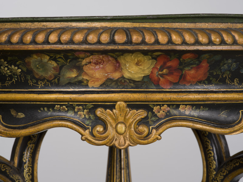 zbliżenie na dekorację roślinną kosza na kwiaty