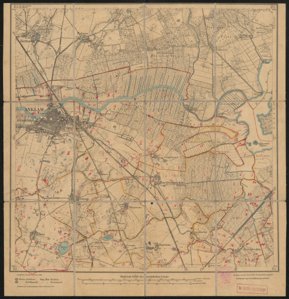 Mapa drukowana 765 Anklam II - Ujęcie z przodu; Mapę 765 Anklam II opracowano i wydano w 1884, a dodrukowano w 1924 roku. Obejmuje obszar w pobliżu miejscowości Anklam, Kreis Anklam, Reg. Bez. Stettin, Prov. Pommern, dziś Kreis Vorpommern-Greifswald, Bundesland Mecklenburg-Vorpommern, Niemcy. Jest jedynym zachowanym egzemplarzem arkusza przedwojennej mapy topograficznej oznaczonego godłem 765, zawierającym dane o lokalizacji obiektów i ich nazw w zasobie archiwalnym Flurnamen Sammlung. Na drukowanej mapie ręcznie naniesiono warstwę z numeracją obiektów fizjograficznych odnoszących się do miejscowości: Anklam, Gnevezin, Bargischow, Gellendin, Pelsin, Woserow, Kagendorf, Auerose, Rosenhagen.