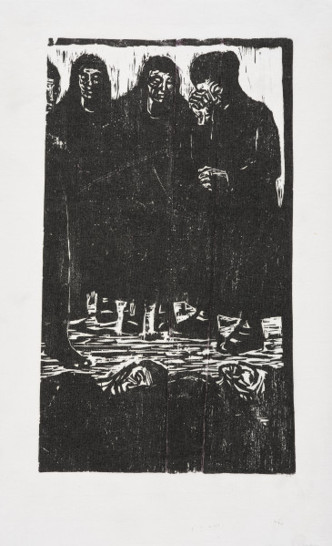 Kompozycja figuralna - Nad leżącymi na bruku zwłokami mężczyzn stoją cztery kobiety, ujęte w całej postaci. Ubrane w ciemne, długie płaszcze, na głowach mają zawiązane chustki. Kobiety stojące w środku mają bose stopy, te z boku na nogach mają ciężkie buty na płaskim obcasie. Kobieta z prawej strony, ujęta z lewego półprofilu, podnosi prawą rękę do twarzy, ocierając łzy, lewą, zgiętą w łokciu trzyma na wysokości brzucha. Sylwetka kobiety stojącej z lewej strony, odcięta pionowo krawędzią sceny.
U ich stóp leżą zwłoki dwóch mężczyzn, ułożonych na wznak, jeden obok drugiego. Widoczne twarze i górne części ciała.