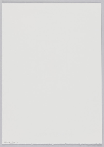 odbitka graficzna - Grafika przedstawiająca plątaninę abstrakcyjnych kształtów. Wśród nich widoczna czarna sylwetka postaci ujęta od pasa w górę. Poniżej abstrakcyjny kształt, być może nogi postaci. Przedstawienie wpisane w prostokątną ramkę stojącą na krótszym boku.
