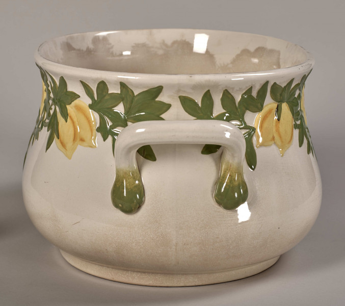 Wanienka toaletowa. Widok na uchwyt