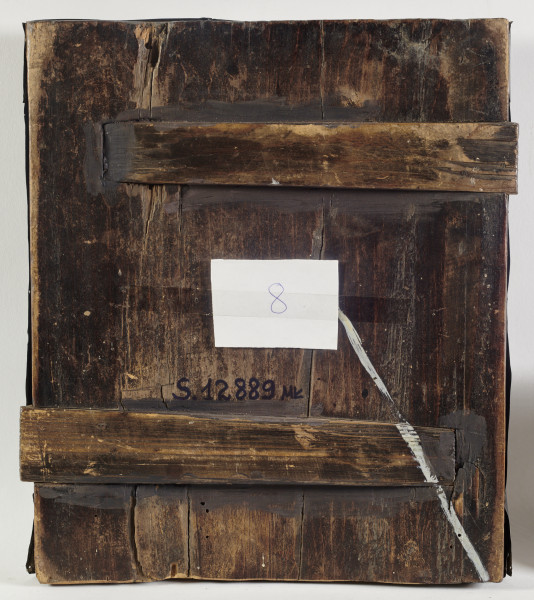 ikona w okładzie, z wizerunkiem Bogurodzicy Eleusy w półpostaci, z Dzieciątkiem po lewej stronie, przytulonym do policzka Marii, odzianym w szaty odsłaniające nogę powyżej lewego kolana.