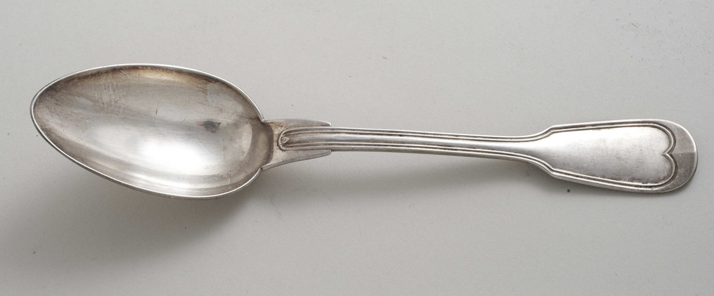 6 łyżek stołowych