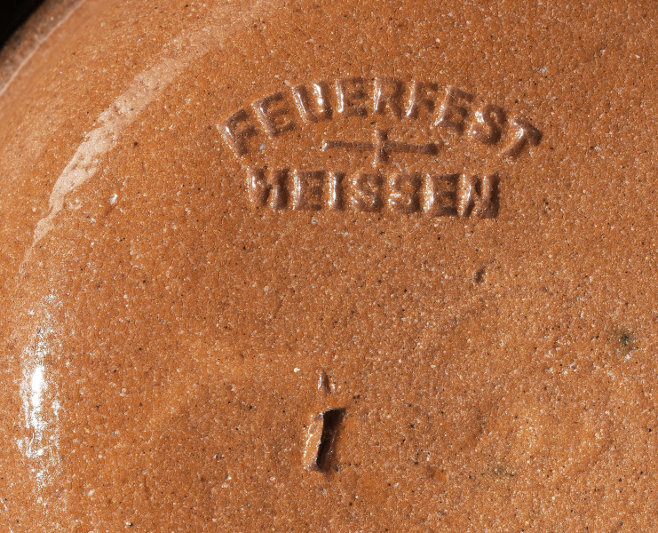 Miseczka kamionkowa z pokrywką i dwoma uchwytami